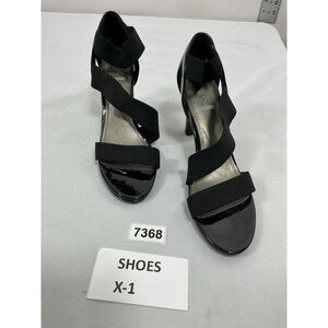 Womans NWD MPO Stretch Tanner Slip On Strappy Sandals 8.5 M Black Classic Heel